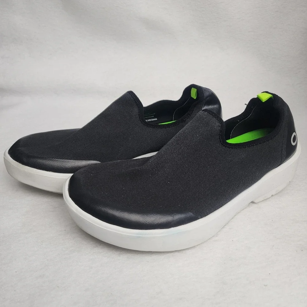 OOFOS Eezee Low Slip On Sneaker Womens 10 Black Fabric Rubber Sole Comfort